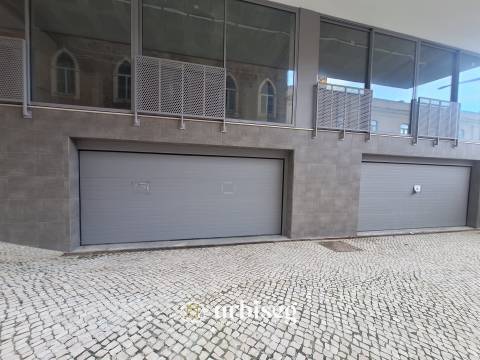 ARRENDA-SE | LUGAR DE GARAGEM — EDIFÍCIO BELLEVUE