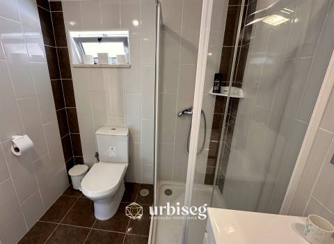 Moradia 4 quartos + 1 suite, 2 terraços e garagem na Cova Gala, Figueira da Foz