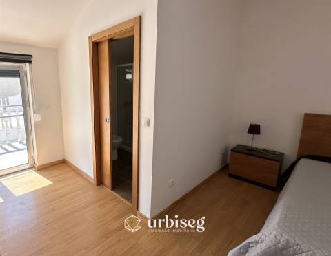 Moradia 4 quartos + 1 suite, 2 terraços e garagem na Cova Gala, Figueira da Foz