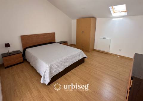 Moradia 4 quartos + 1 suite, 2 terraços e garagem na Cova Gala, Figueira da Foz