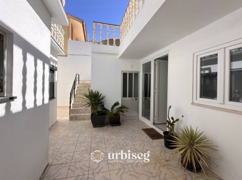 Moradia 4 quartos + 1 suite, 2 terraços e garagem na Cova Gala, Figueira da Foz