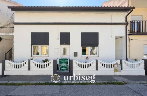 Moradia 4 quartos + 1 suite, 2 terraços e garagem na Cova Gala, Figueira da Foz