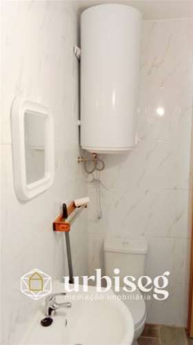 GARAGEM FECHADA | 15M² | BELA VISTA – ENTRADA DA FIGUEIRA DA FOZ