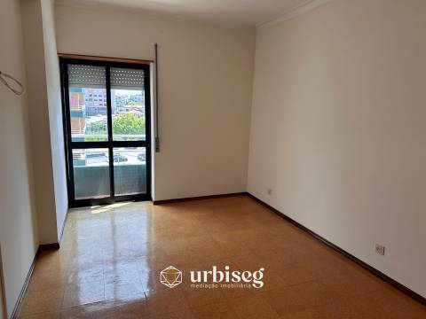 Apartamento T2 para Arrendamento em Tavarede | Figueira da Foz