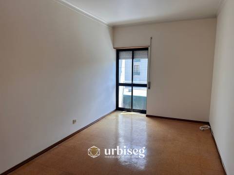 Apartamento T2 para Arrendamento em Tavarede | Figueira da Foz