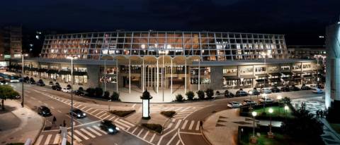 Apartamento T1 Duplex novo para venda, junto à Rotunda da Boavista e à Casa da Música, Porto