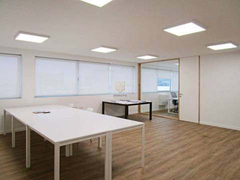 Escritório  Venda em Ramalde,Porto