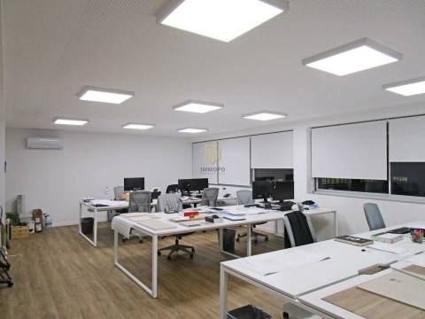 Escritório  Venda em Ramalde,Porto