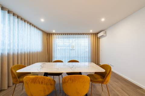 Apartamento T3 DUPLEX Venda em Matosinhos e Leça da Palmeira,Matosinhos