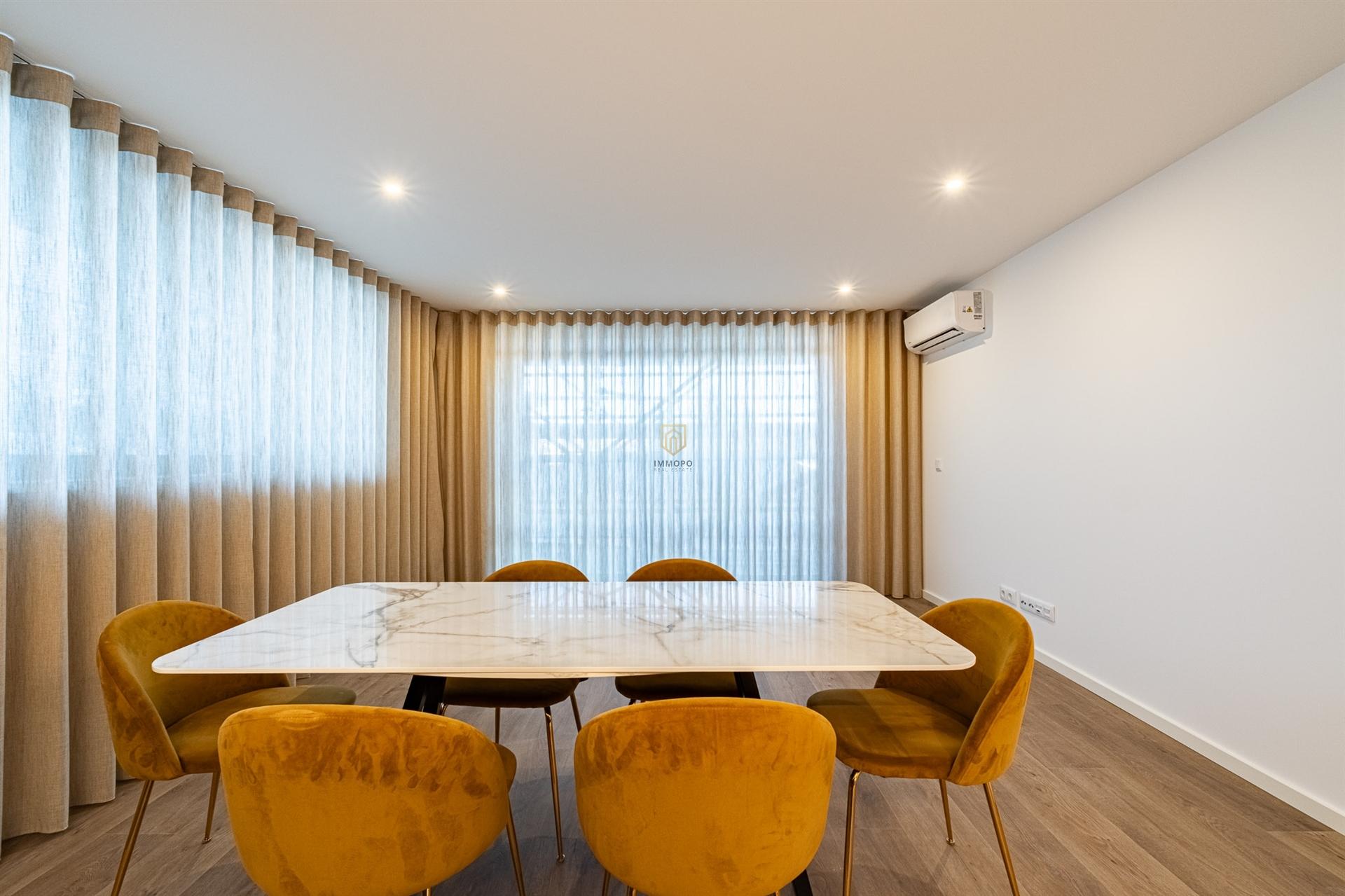 Apartamento T4 DUPLEX Venda em Matosinhos e Leça da Palmeira,Matosinhos