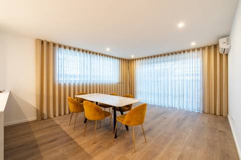 Apartamento T4 DUPLEX Venda em Matosinhos e Leça da Palmeira,Matosinhos