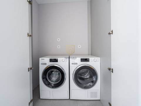 Apartamento T3 em condomínio fechado de luxo, à venda em Leça da Palmeira, Porto