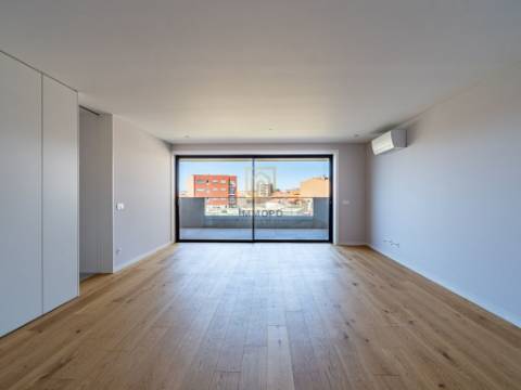 Apartamento T3 em condomínio fechado de luxo, à venda em Leça da Palmeira, Porto