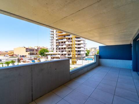 Apartamento T3 em condomínio fechado de luxo, à venda em Leça da Palmeira, Porto