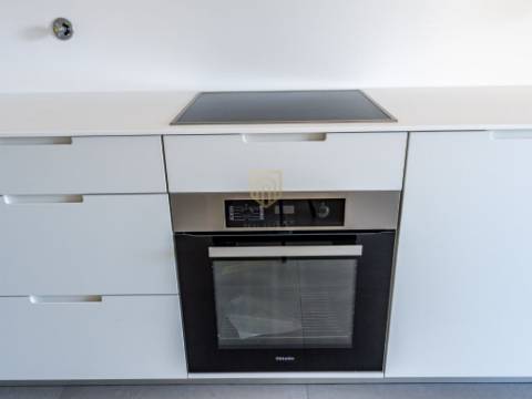 Apartamento T3 em condomínio fechado de luxo, à venda em Leça da Palmeira, Porto