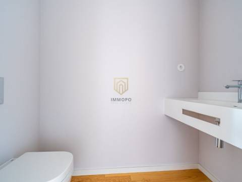Apartamento T3 em condomínio fechado de luxo, à venda em Leça da Palmeira, Porto