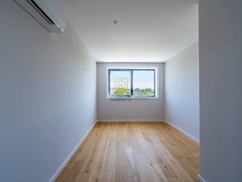 Apartamento T3 em condomínio fechado de luxo, à venda em Leça da Palmeira, Porto