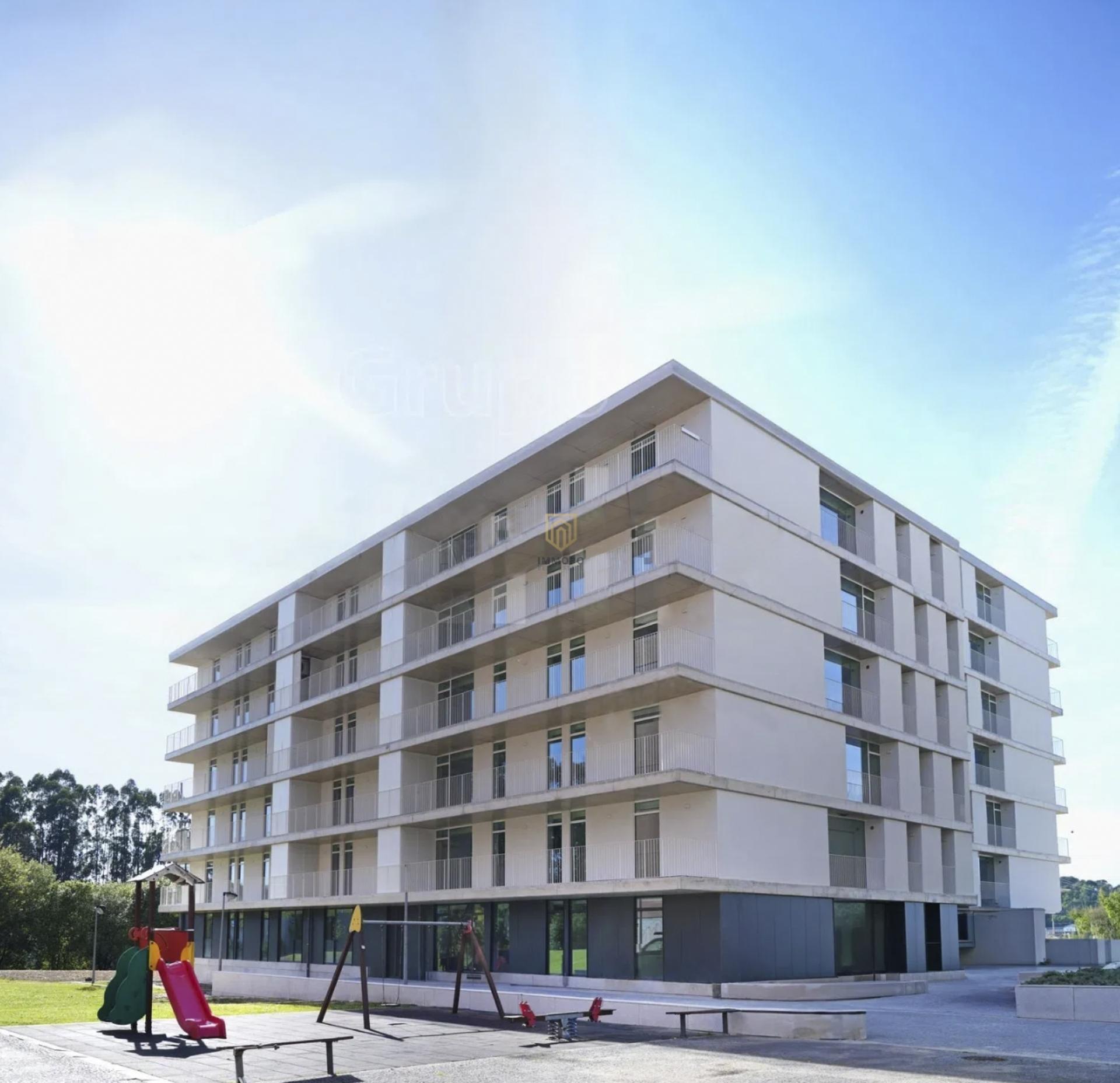 T3 no Platinum Terrace Apartments