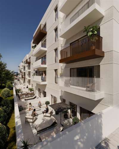 Loja com 67.5 m2, em Ermesinde, Santa Rita