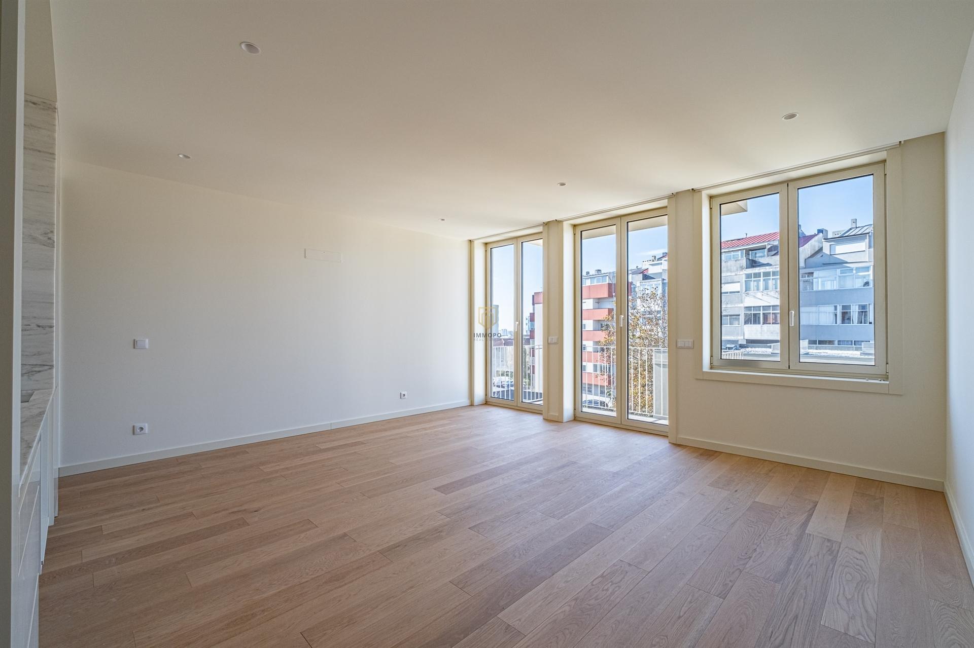 Apartamento T1 com varanda no centro do Porto