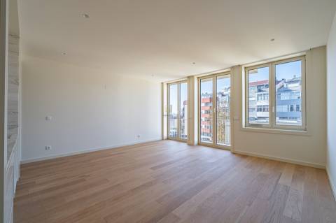 Apartamento T1 com varanda no centro do Porto