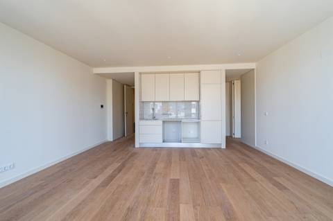 Apartamento T1 com varanda no centro do Porto