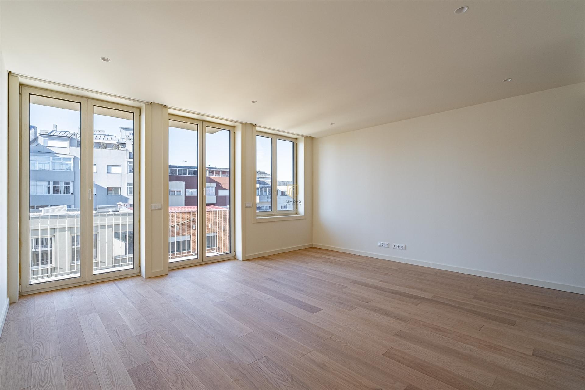 Apartamento T1 com varanda no centro do Porto