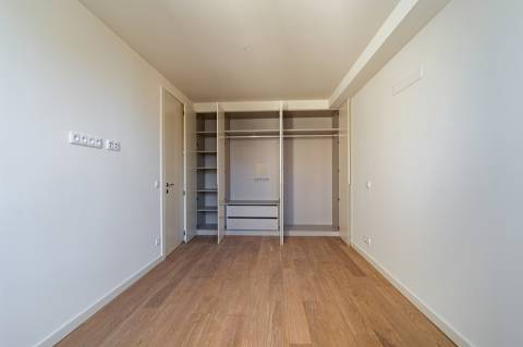Apartamento T1 com varanda no centro do Porto
