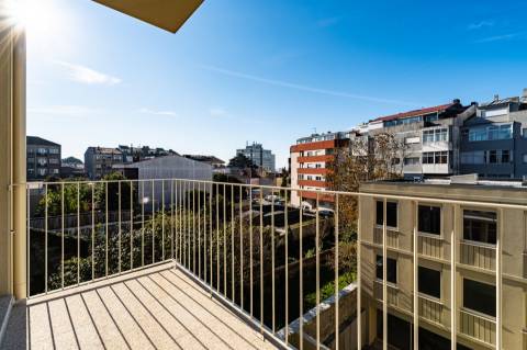 Apartamento T1 com varanda no centro do Porto