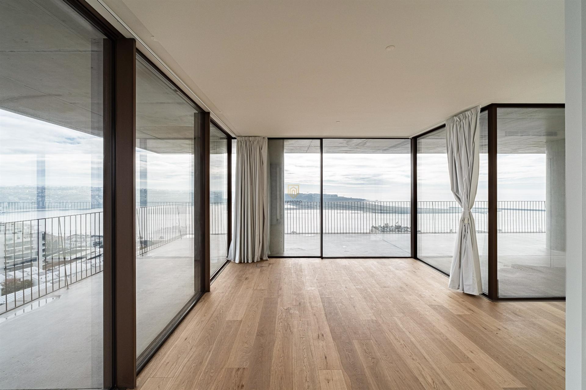 Apartamento T4 Venda em Lordelo do Ouro e Massarelos,Porto