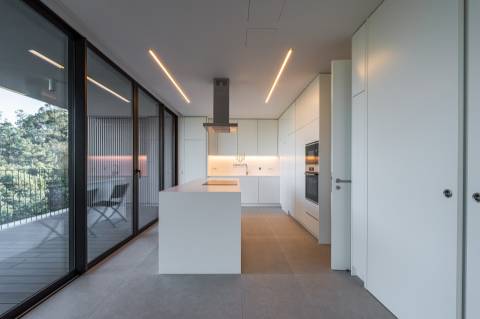 Fantástico apartamento T4 em condomínio fechado com piscina na Quinta de Cravel