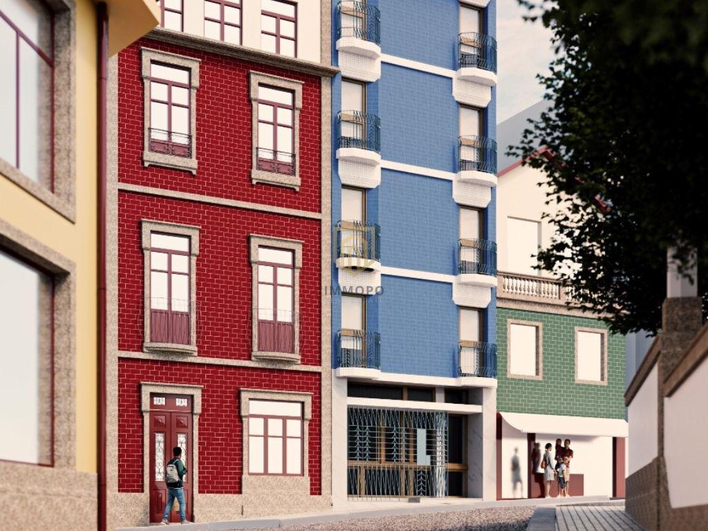 T3 Triplex na Rua do Almada, Porto, com jardim