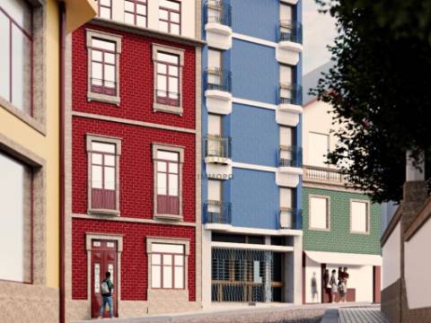 T3 Triplex na Rua do Almada, Porto, com jardim