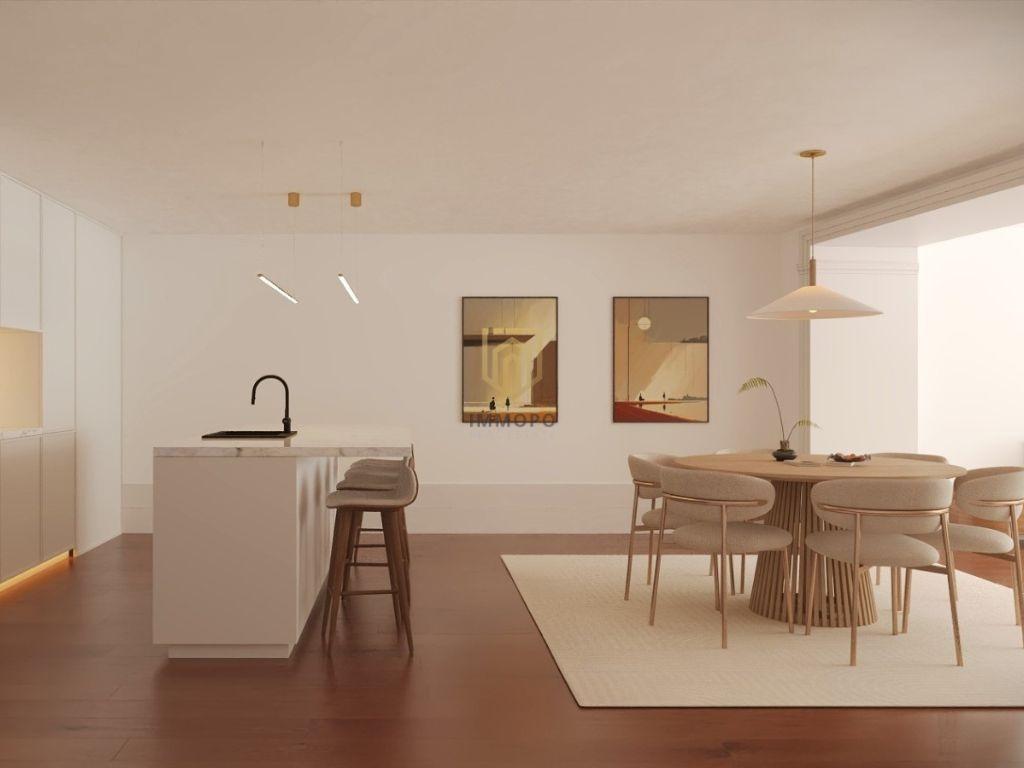 Apartamento T0 com varanda em Cedofeita no centro do Porto