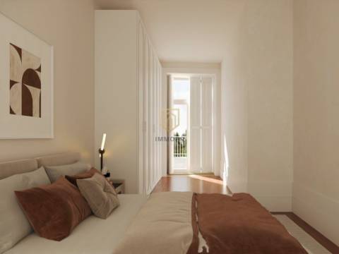 Apartamento T0 com varanda em Cedofeita no centro do Porto