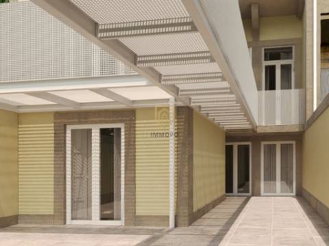 Apartamento T1 com jardim e varanda no centro do Porto