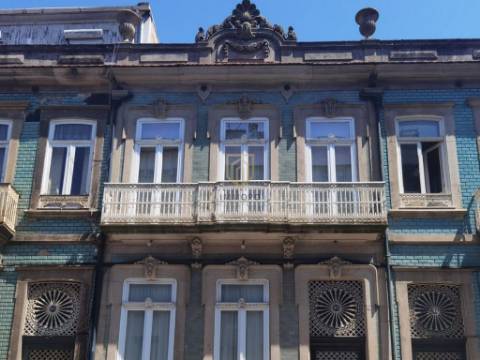 Apartamento T1 com jardim e varanda no centro do Porto