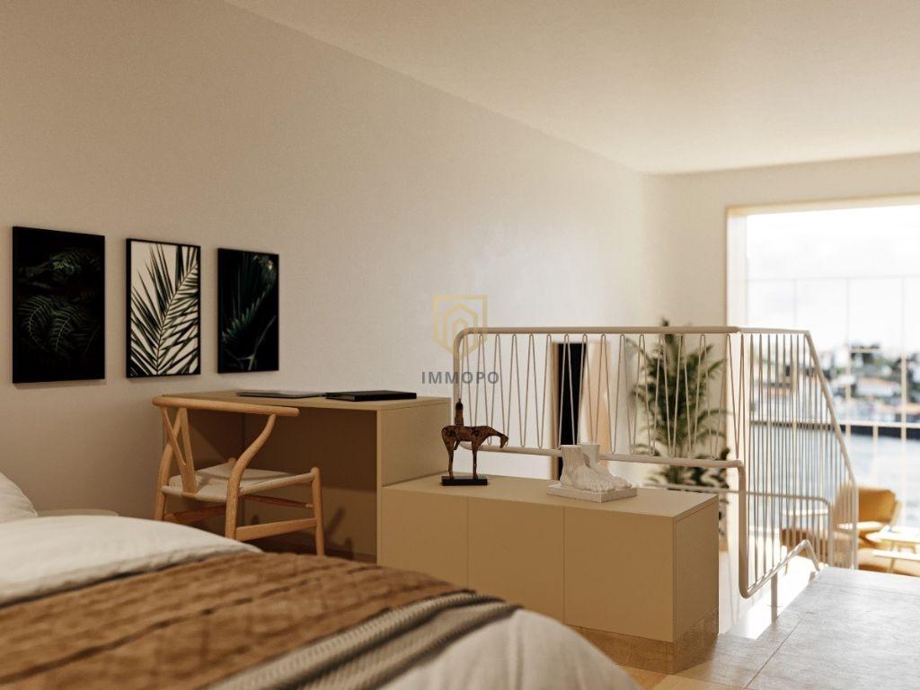 T1 com Mezanine com vistas para o rio em Vila Nova de Gaia