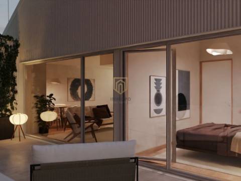 T1 com vistas para o rio e varanda em Vila Nova de Gaia