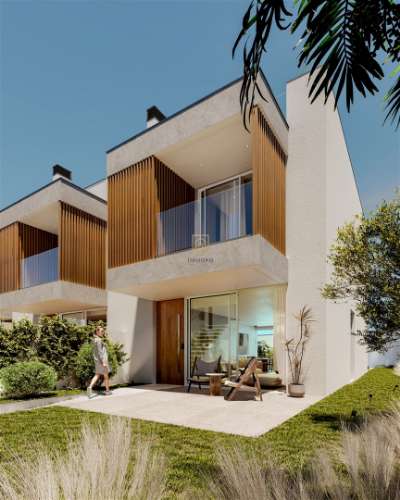 Moradia T3 com piscina privativa na Praia da Luz, Lagos, Algarve