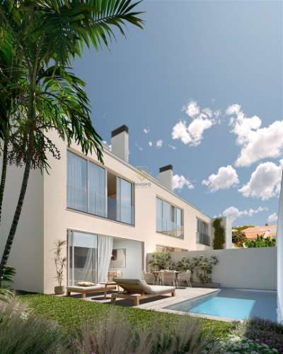 Moradia T3 com piscina privativa na Praia da Luz, Lagos, Algarve