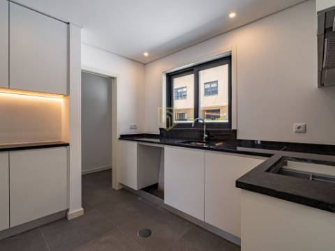 Apartamento T3 NOVO em Mafamude - Vila Nova de Gaia