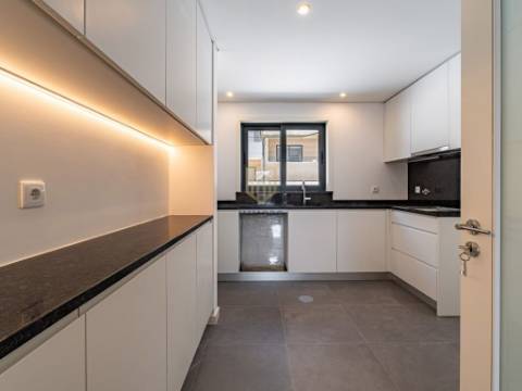 Apartamento T3 NOVO em Mafamude - Vila Nova de Gaia