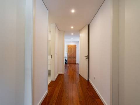 Apartamento T3 NOVO em Mafamude - Vila Nova de Gaia