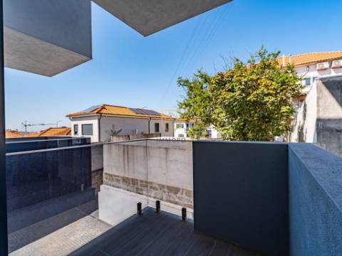 Apartamento T3 NOVO em Mafamude - Vila Nova de Gaia