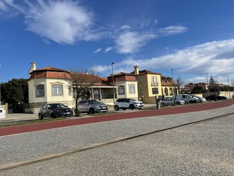 MORADIA GRANJA - 1ª linha de Mar