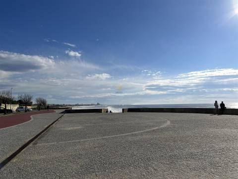 MORADIA GRANJA - 1ª linha de Mar