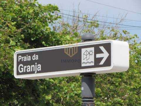 MORADIA GRANJA - 1ª linha de Mar