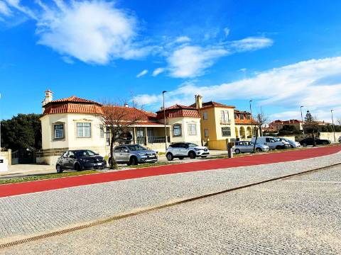 MORADIA GRANJA - 1ª linha de Mar