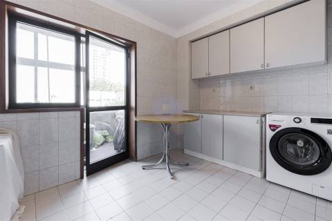 Apartamento T3 ao  Pinheiro Manso, PORTO.